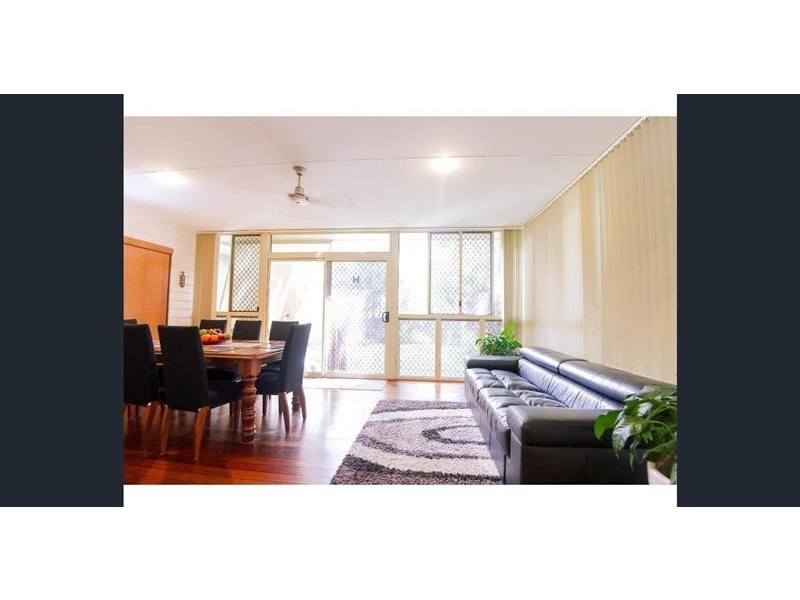 4 Graham Crescent, Eimeo QLD 4740