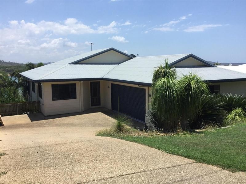 27 Captain Blackwood  Drive, Sarina Beach QLD 4737