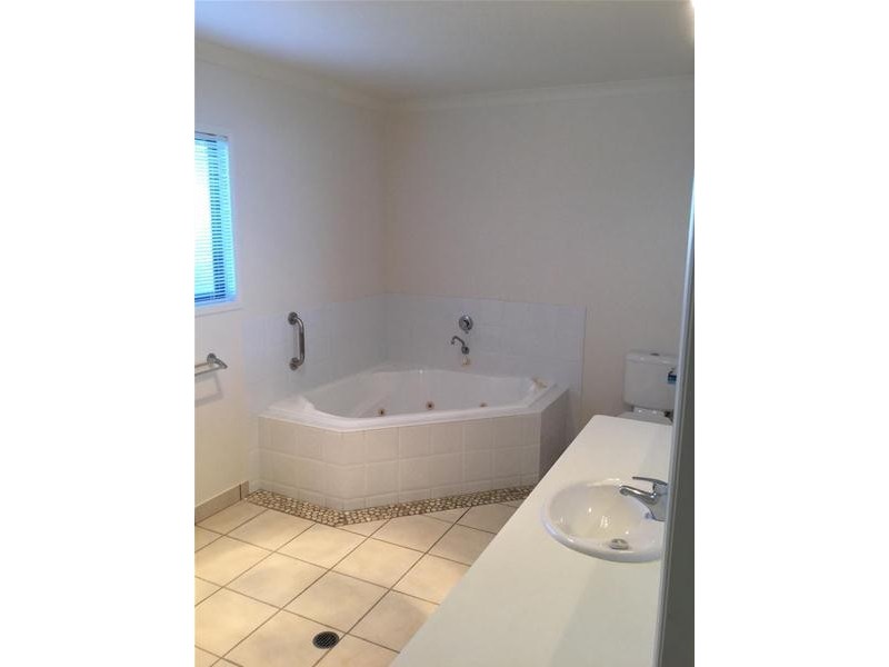 27 Captain Blackwood  Drive, Sarina Beach QLD 4737