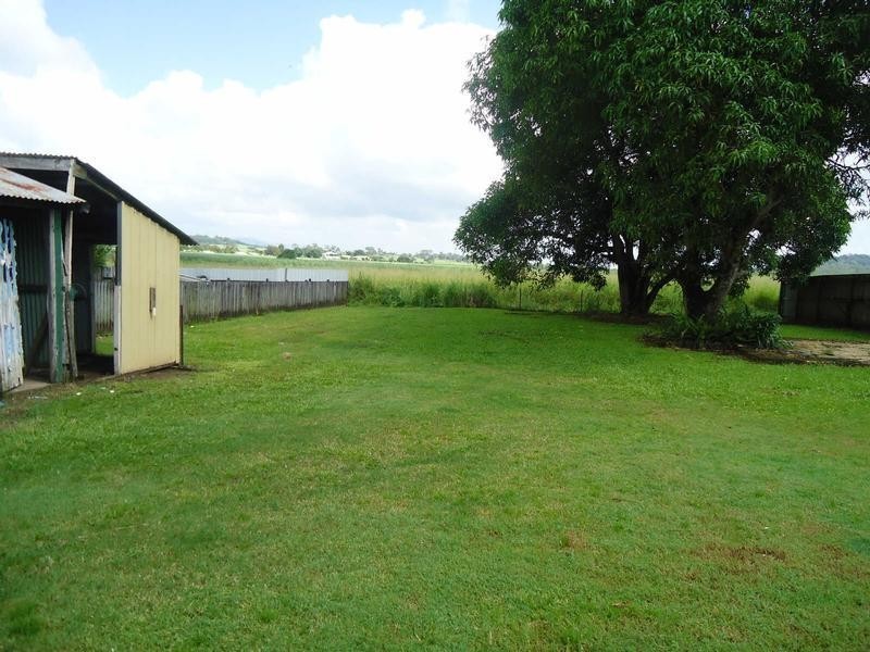 43 Beach Road, Sarina QLD 4737