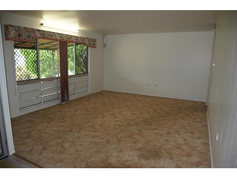 46 Place Avenue, Sarina QLD 4737