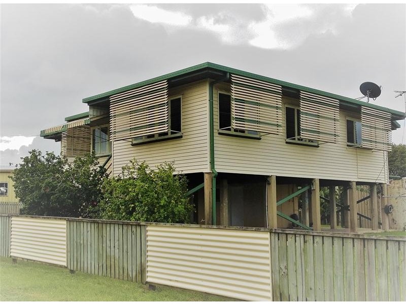 3 Holmes Avenue, Sarina QLD 4737