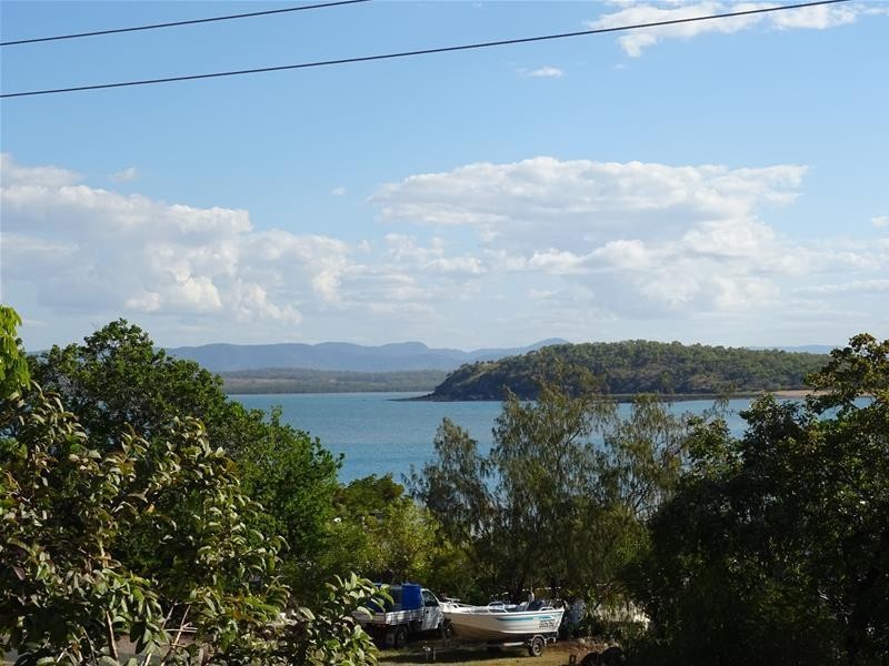 2 Sunset Drive, Sarina Beach QLD 4737