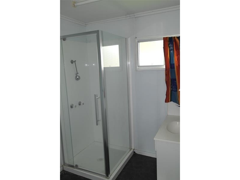 4 Elizabeth Street, Sarina QLD 4737