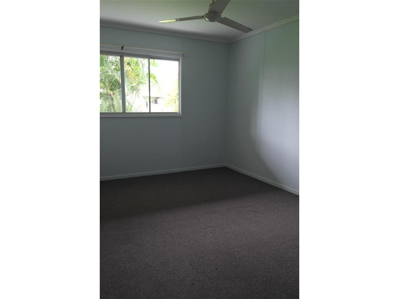 4 Elizabeth Street, Sarina QLD 4737