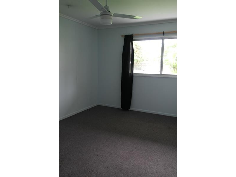 4 Elizabeth Street, Sarina QLD 4737