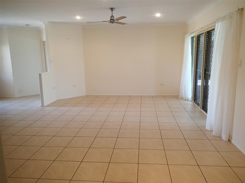 105 Rasmussen Avenue, Salonika Beach QLD 4740