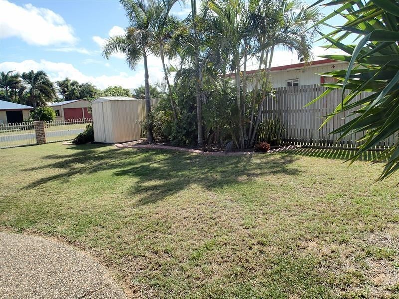 105 Rasmussen Avenue, Salonika Beach QLD 4740
