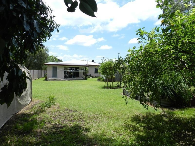 50 Beach Road, Sarina QLD 4737