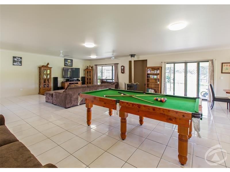 9 Lawries Road, Sarina Range QLD 4737