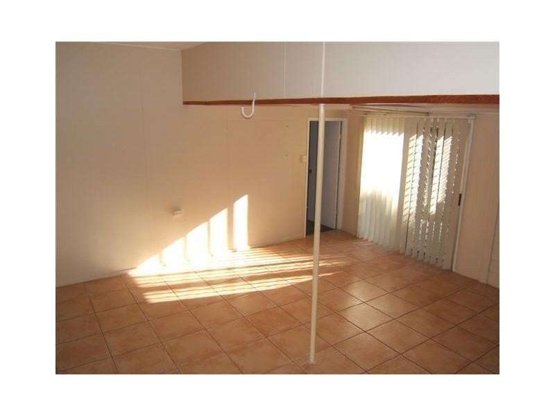 27 Hellwege Street, Hay Point QLD 4740