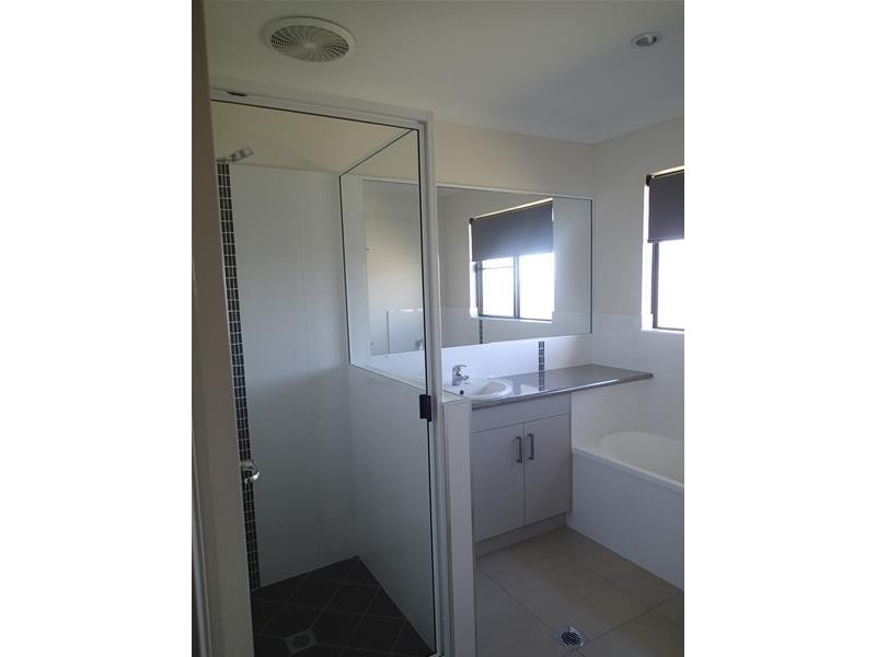 9 Hook Court, Sarina QLD 4737