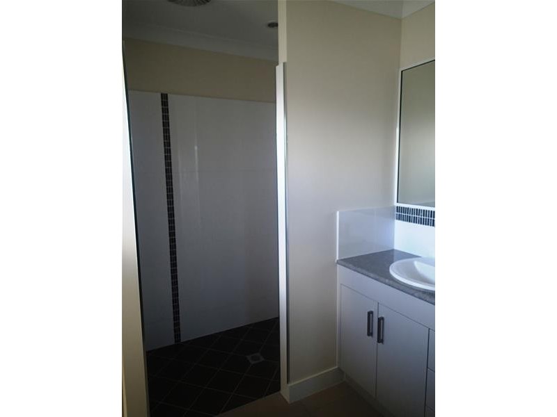 9 Hook Court, Sarina QLD 4737