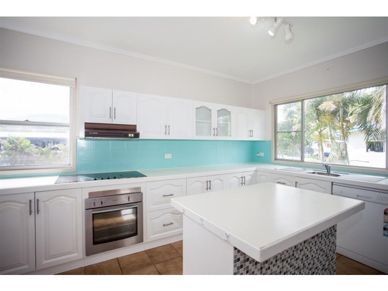 46 The Esplanade, Grasstree Beach QLD 4740