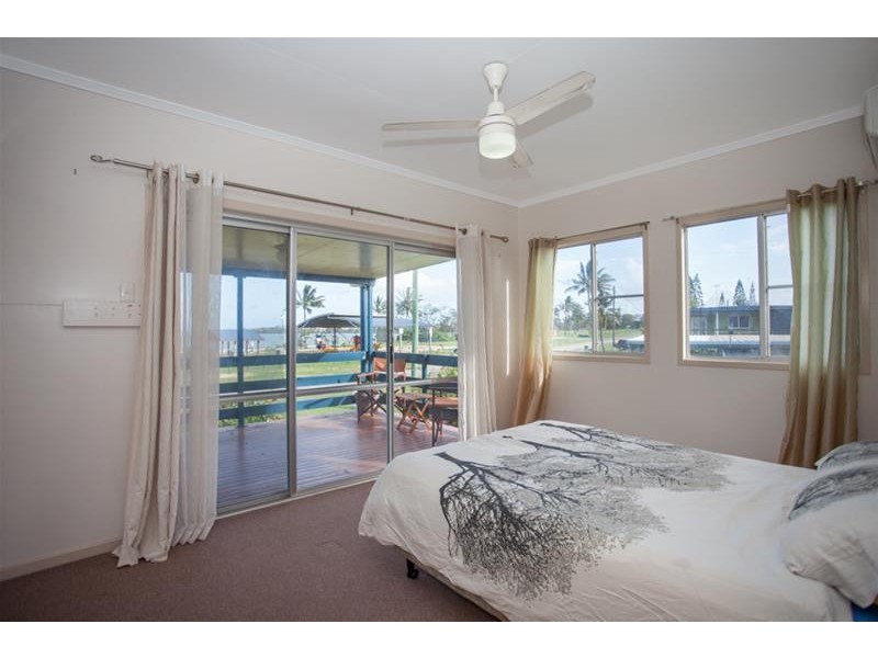 46 The Esplanade, Grasstree Beach QLD 4740