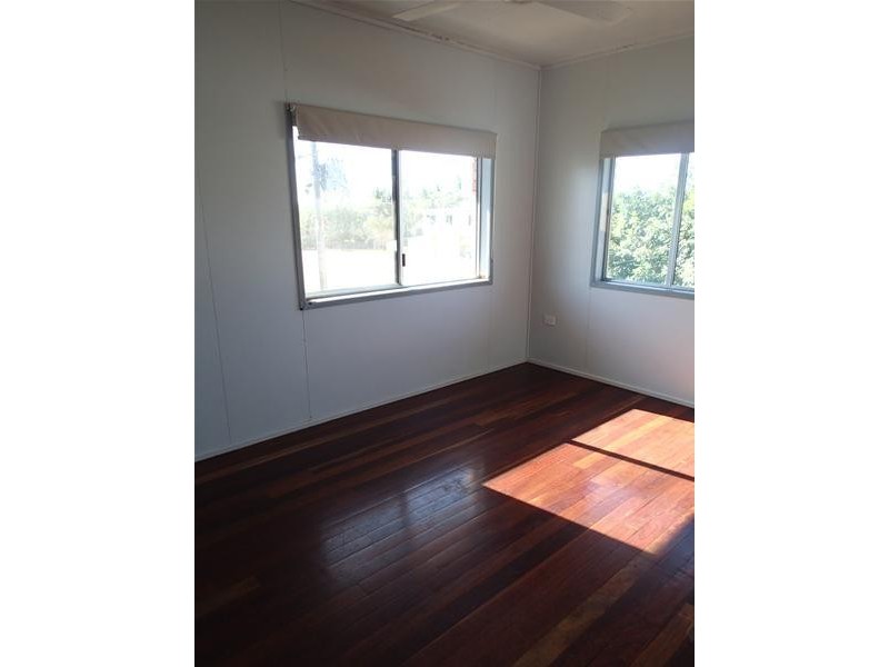 39 Rasmussen Avenue, Hay Point QLD 4740