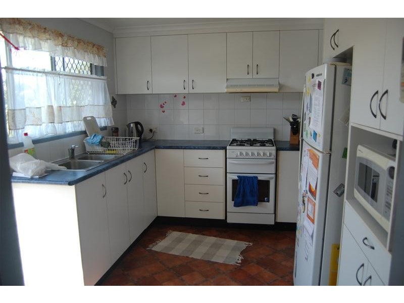 24 Kathleen Street, Sarina QLD 4737