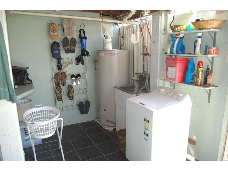 24 Kathleen Street, Sarina QLD 4737