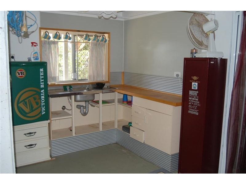 24 Kathleen Street, Sarina QLD 4737