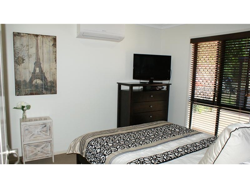 89 Zelma Street, Grasstree Beach QLD 4740