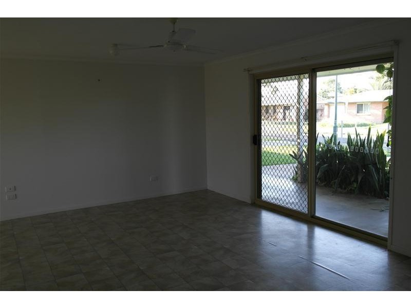 14 Freemont Avenue, Sarina QLD 4737