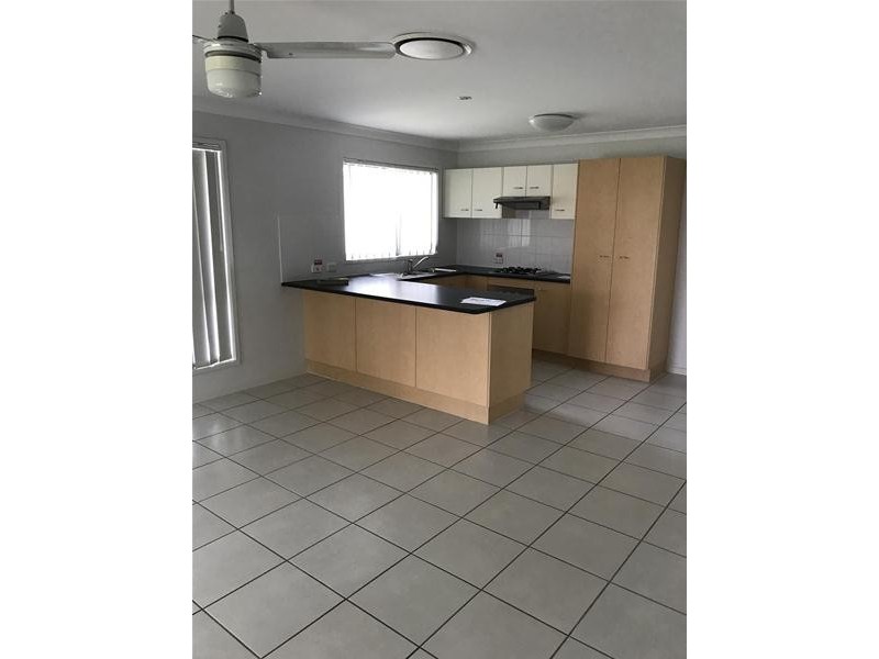 75 St Lawrence Street, Nebo QLD 4742