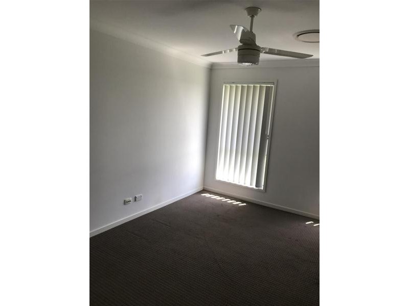 75 St Lawrence Street, Nebo QLD 4742