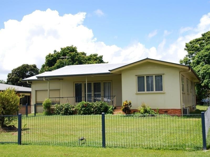 20 Holmes Avenue, Sarina QLD 4737