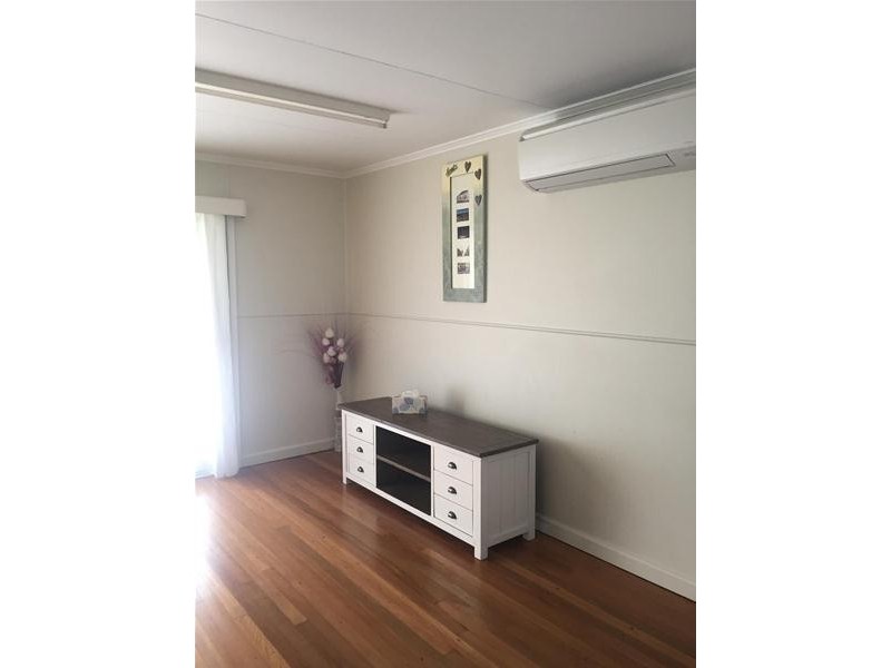 20 Holmes Avenue, Sarina QLD 4737