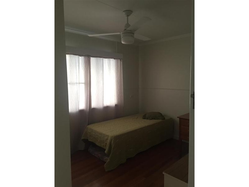 20 Holmes Avenue, Sarina QLD 4737