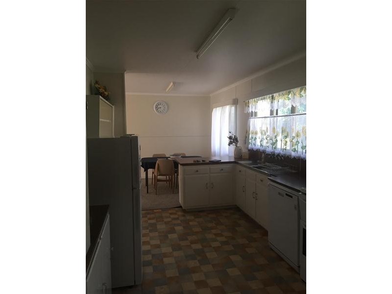 20 Holmes Avenue, Sarina QLD 4737