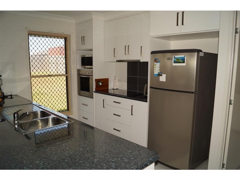 29 Reef Drive, Sarina QLD 4737