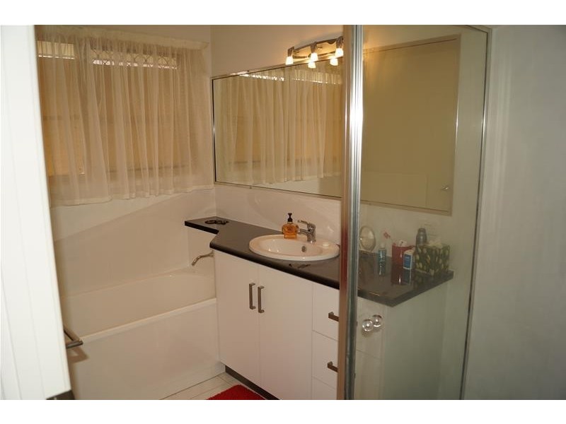 29 Reef Drive, Sarina QLD 4737