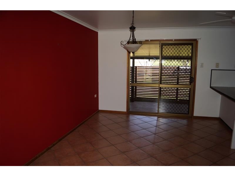 8 Huntly Road, Sarina QLD 4737