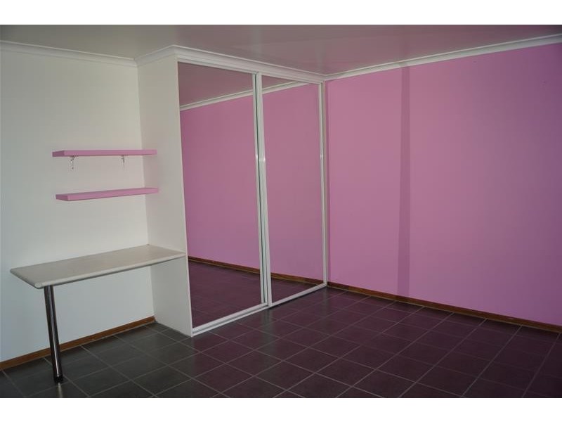 8 Huntly Road, Sarina QLD 4737