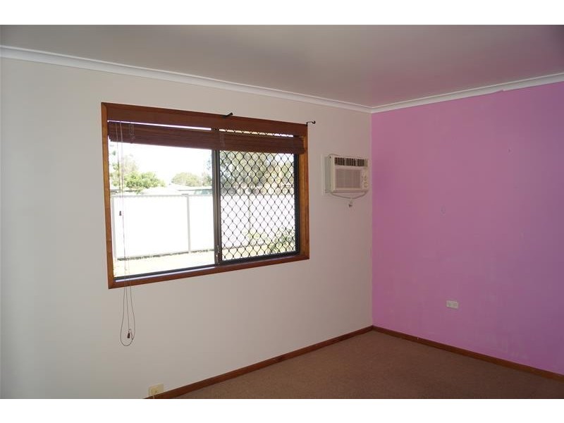 8 Huntly Road, Sarina QLD 4737