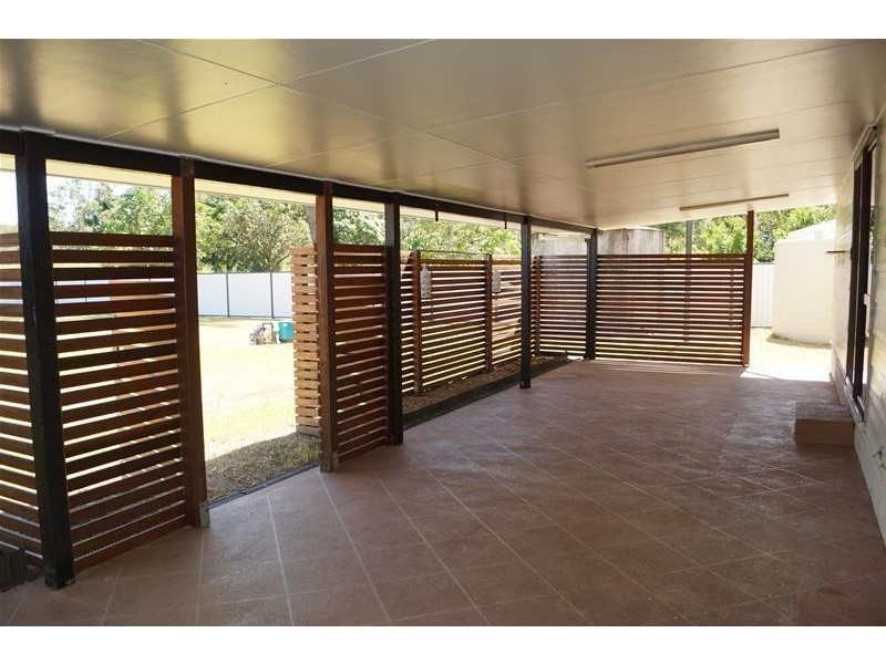 8 Huntly Road, Sarina QLD 4737