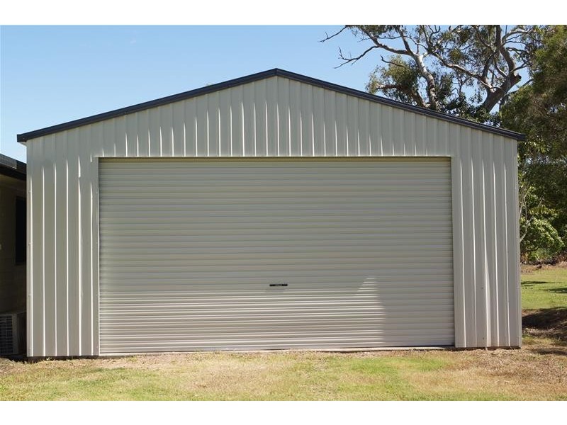 8 Huntly Road, Sarina QLD 4737