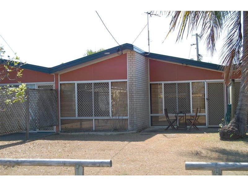 3/47 Owen Jenkins Drive, Sarina Beach QLD 4737