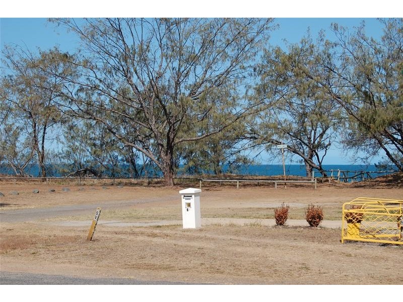 3/47 Owen Jenkins Drive, Sarina Beach QLD 4737