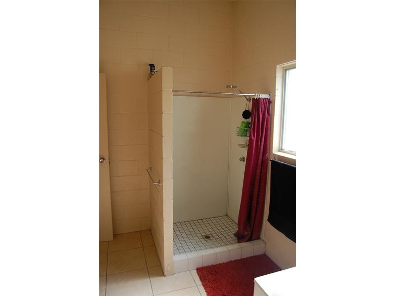 3/47 Owen Jenkins Drive, Sarina Beach QLD 4737