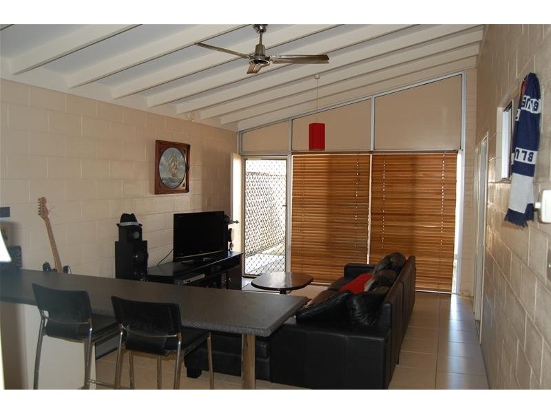 3/47 Owen Jenkins Drive, Sarina Beach QLD 4737