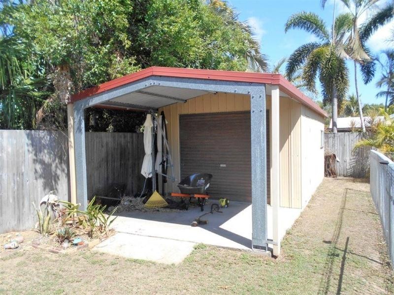 32 Coral Drive, Blacks Beach QLD 4740