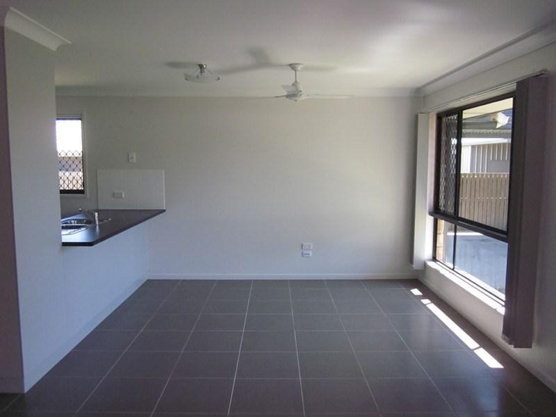 8 Pacific Avenue, Sarina QLD 4737