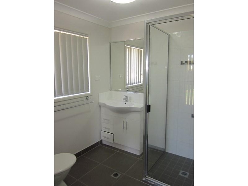 8 Pacific Avenue, Sarina QLD 4737