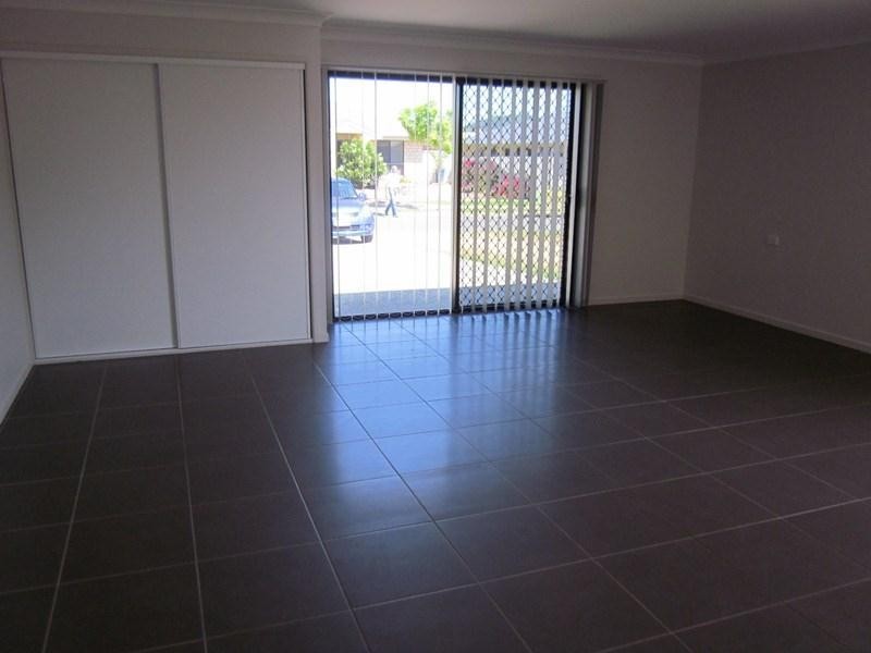 8 Pacific Avenue, Sarina QLD 4737