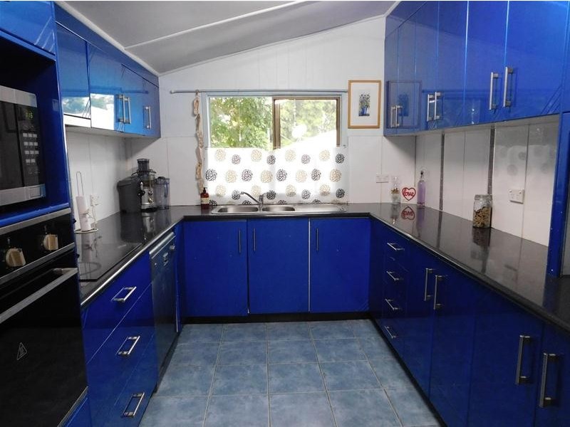 146 Broad Street, Sarina QLD 4737