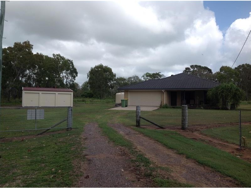 20 Donald Place, Armstrong Beach QLD 4737