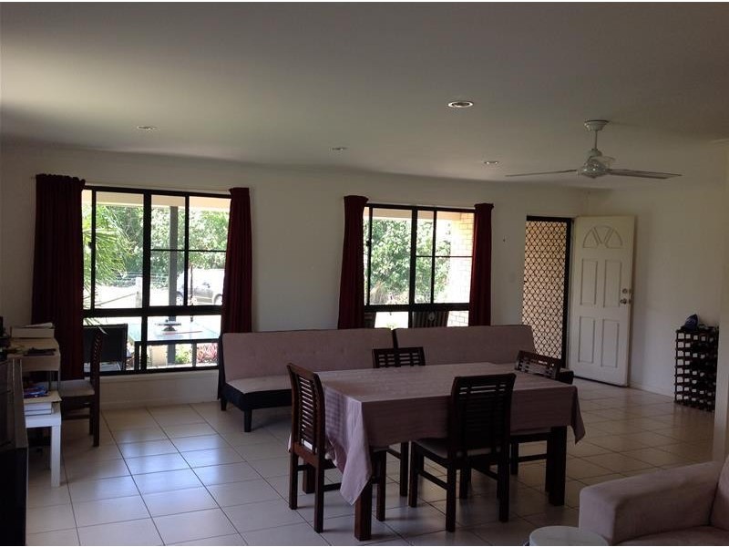 20 Donald Place, Armstrong Beach QLD 4737