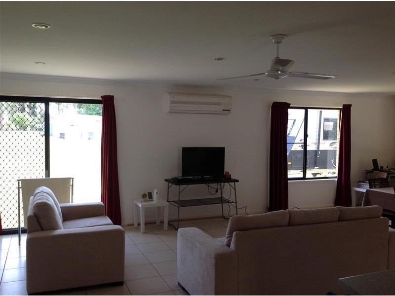 20 Donald Place, Armstrong Beach QLD 4737